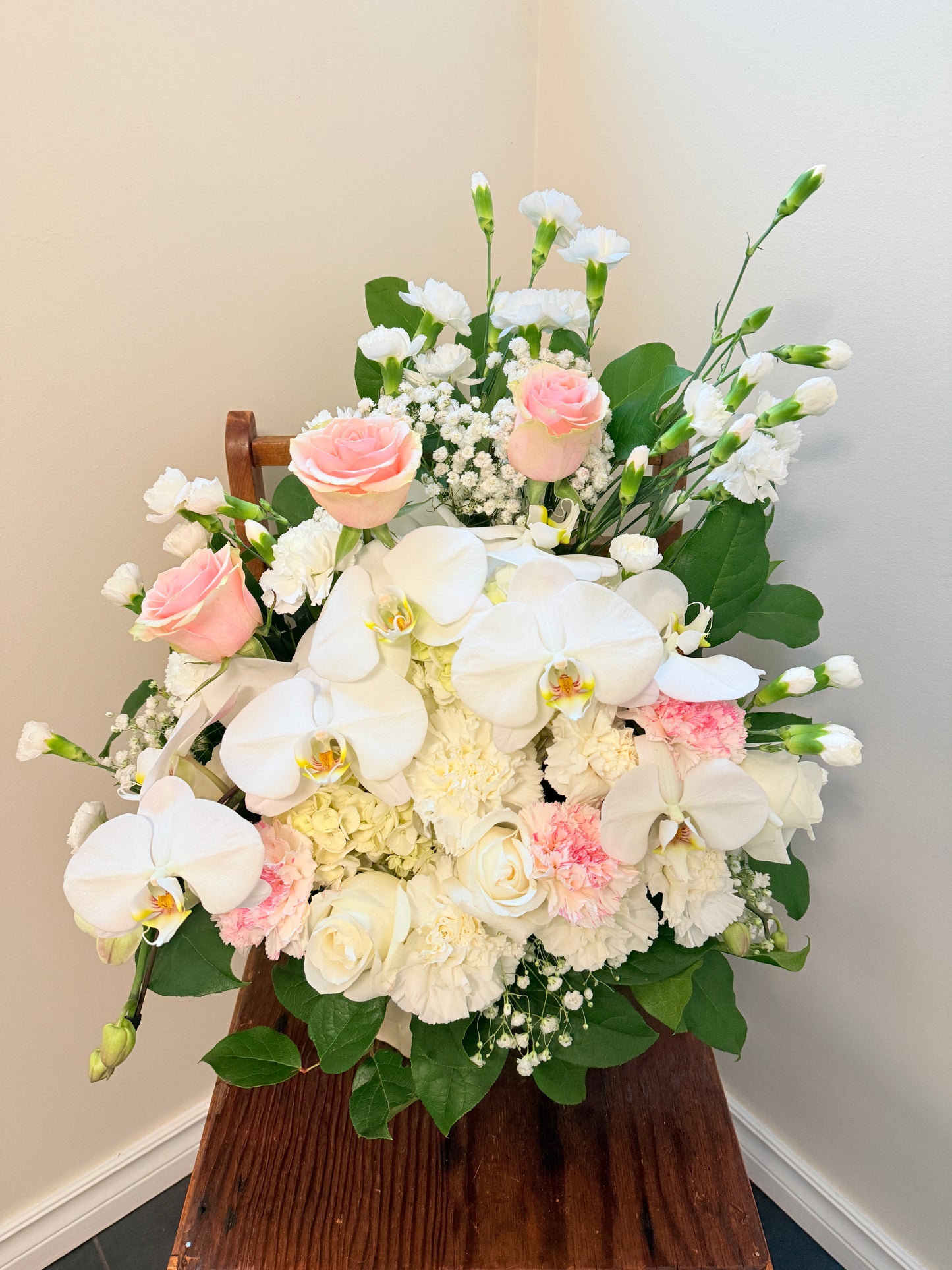Floral Table arrangement