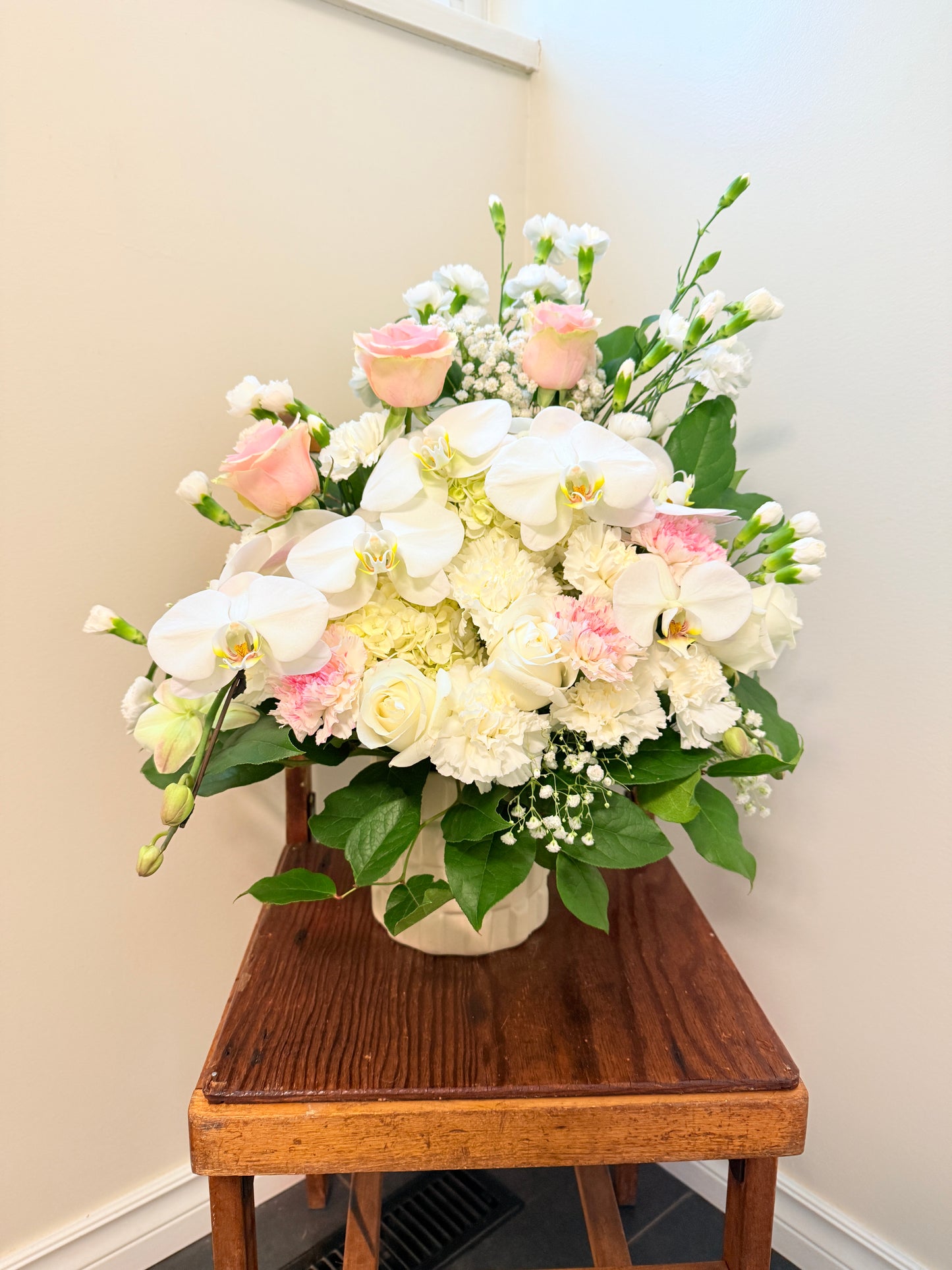 Premium Floral Table arrangement