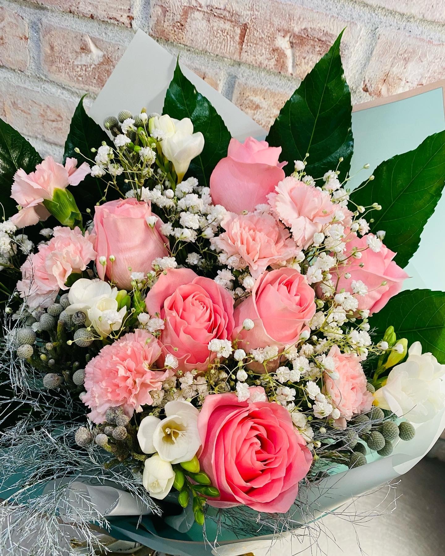 Roses by Dozen