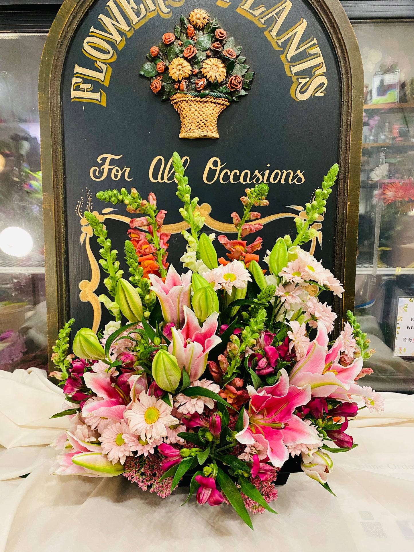 Floral Table arrangement