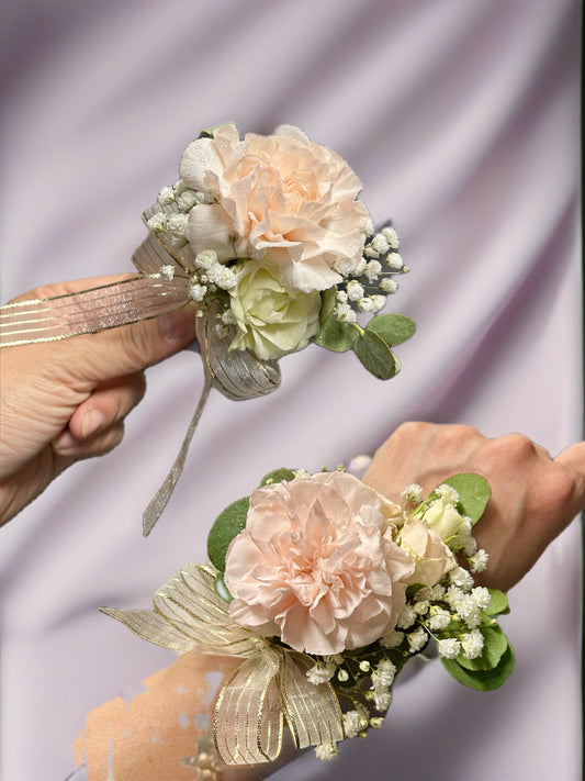 Carnation Prom Set