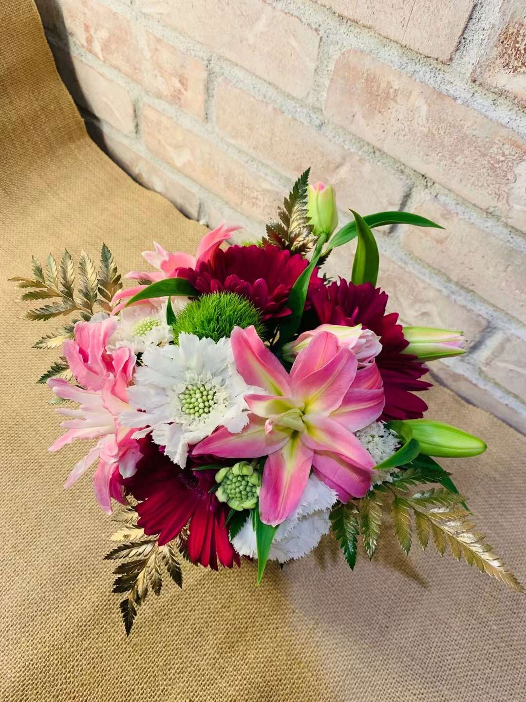 Christmas floral arrangement