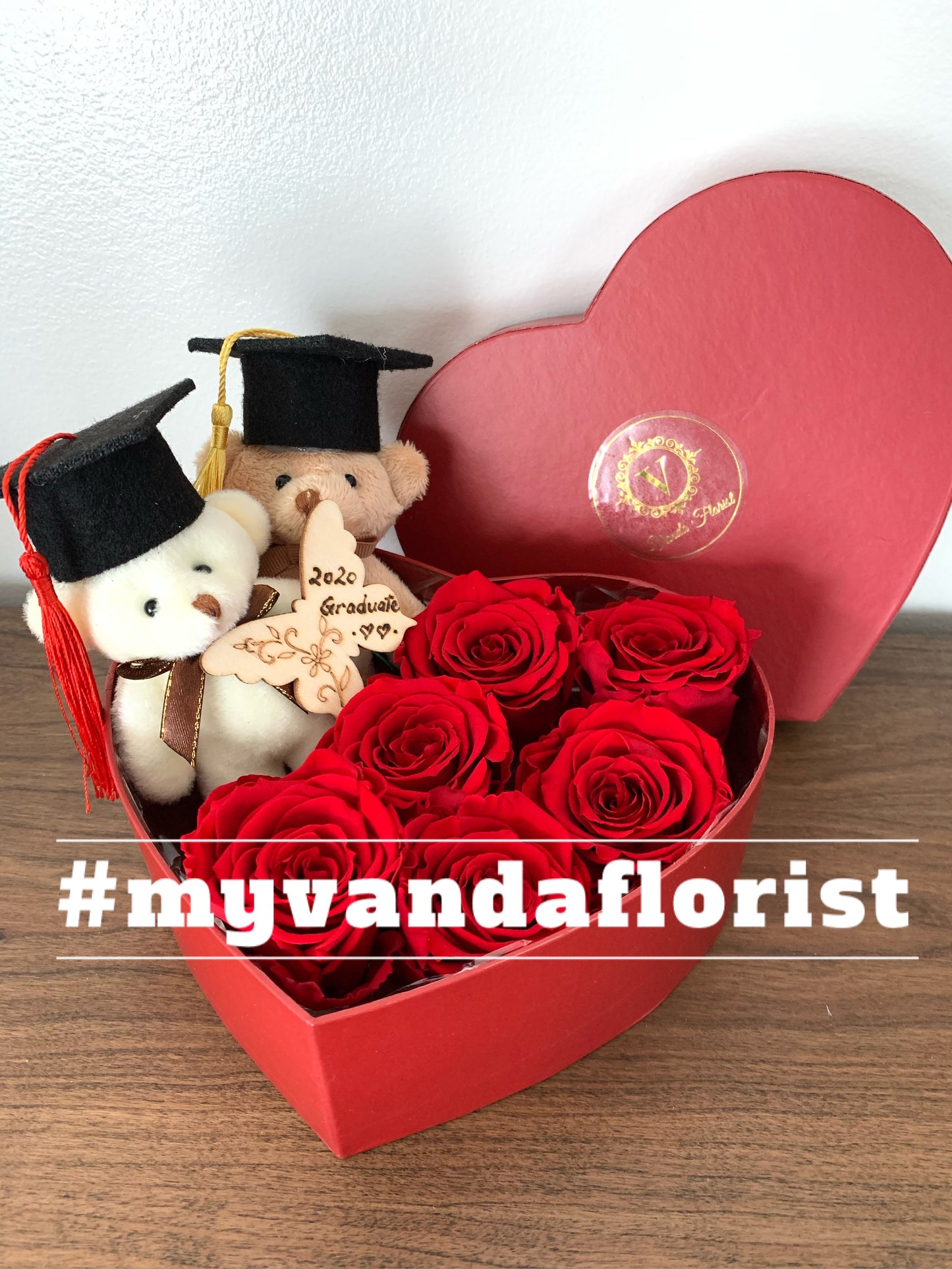 Graduation bear with roses Gift box