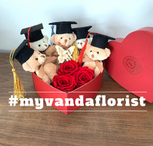 Deluxe Graduation bears with roses Gift box