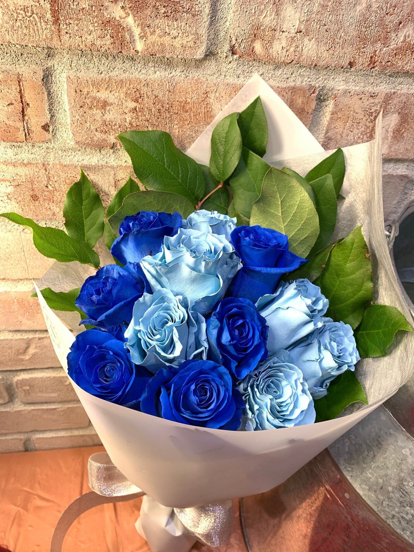 Mixed Blue/Sky Blue Roses